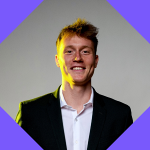 A portrait of Owen Soontjens, Datavyst fellow based at Ghent University, framed in a blue-purple octagon 